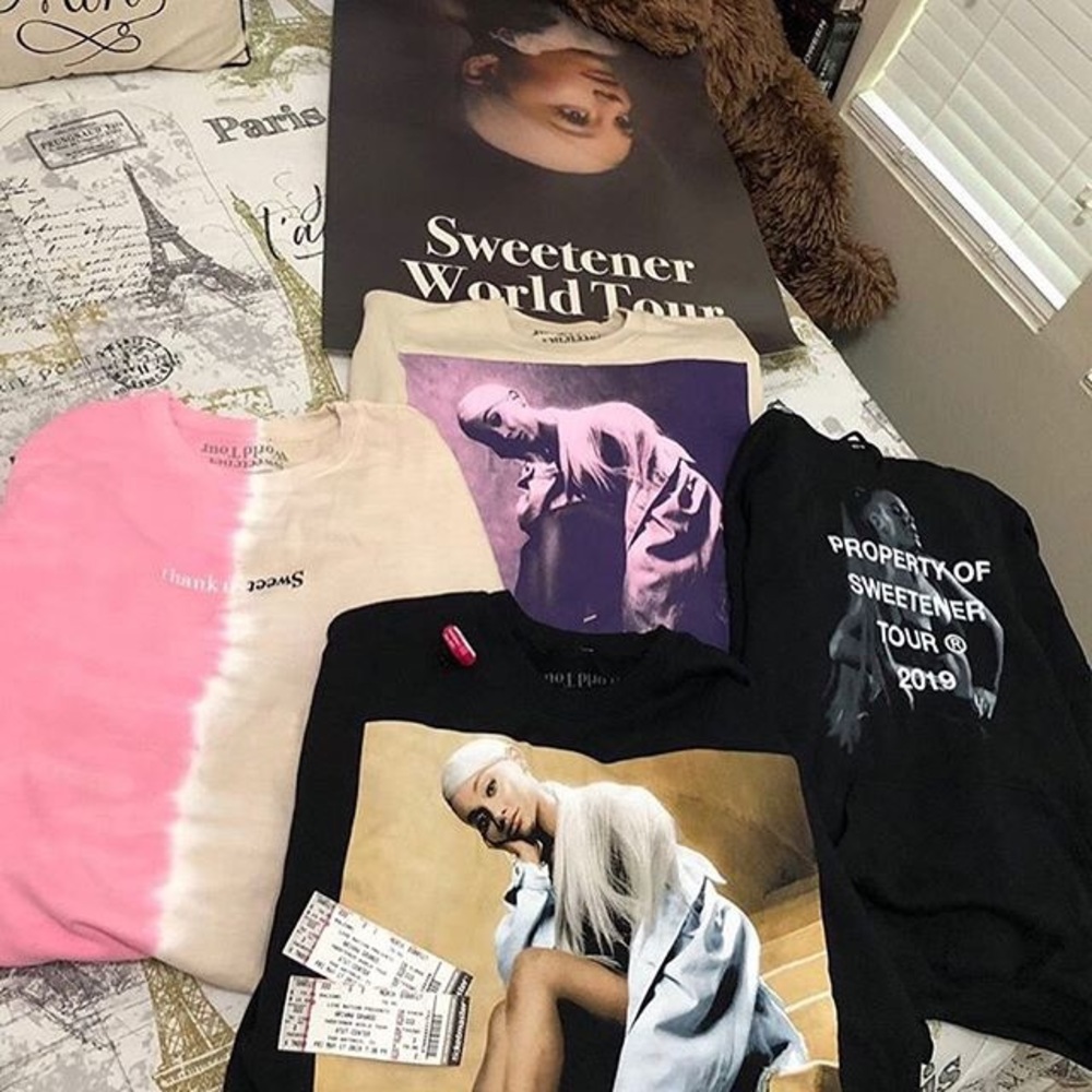 Ariana Grande Tour Merchandise Bundle
